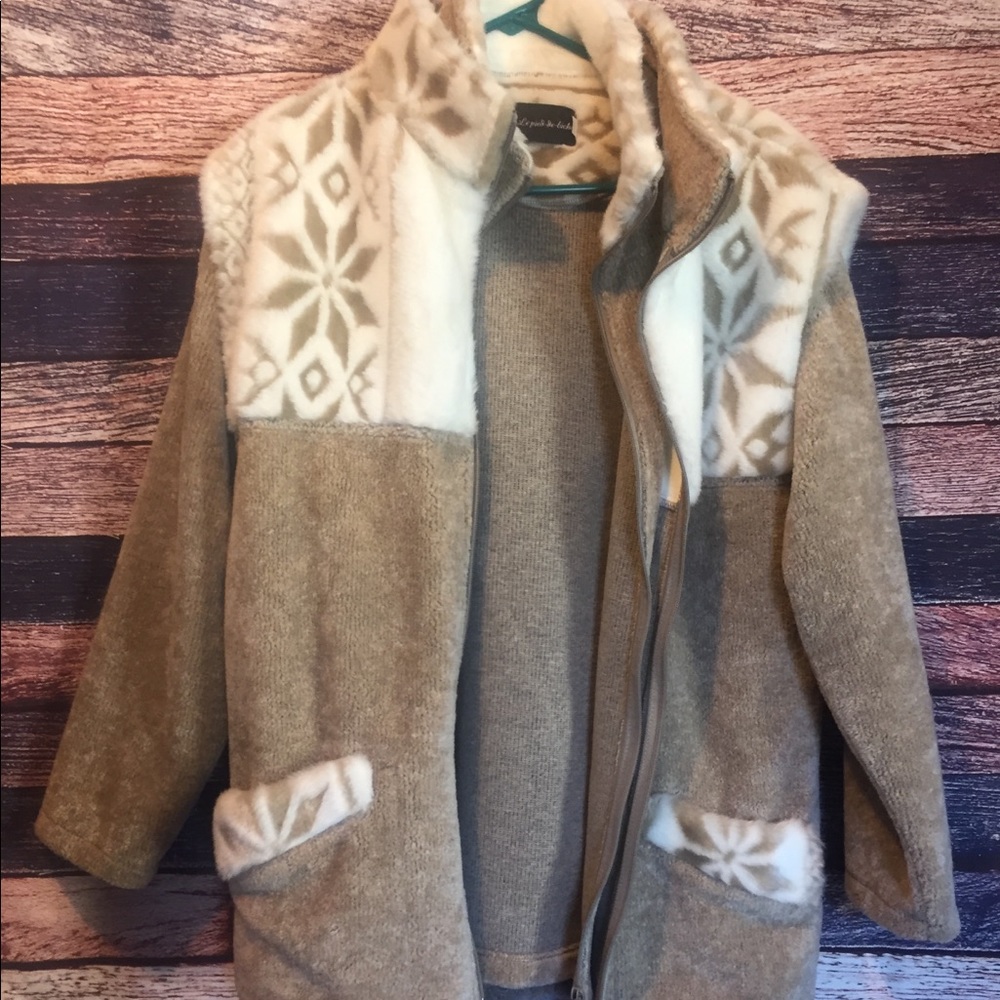 Le pied-de-biche Vest + Jacket